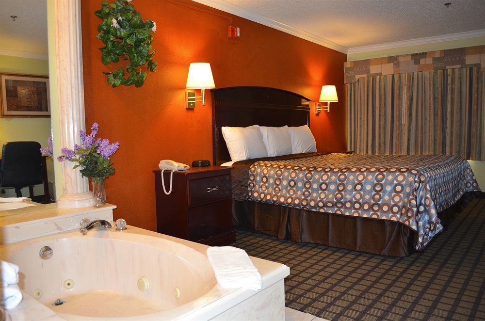 Americas Best Value Inn Форт Уорт Екстериор снимка