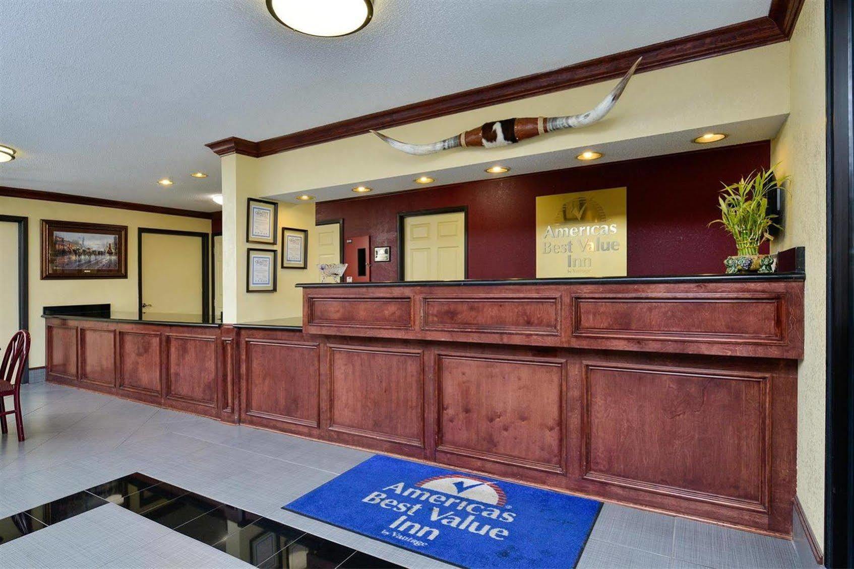 Americas Best Value Inn Форт Уорт Екстериор снимка