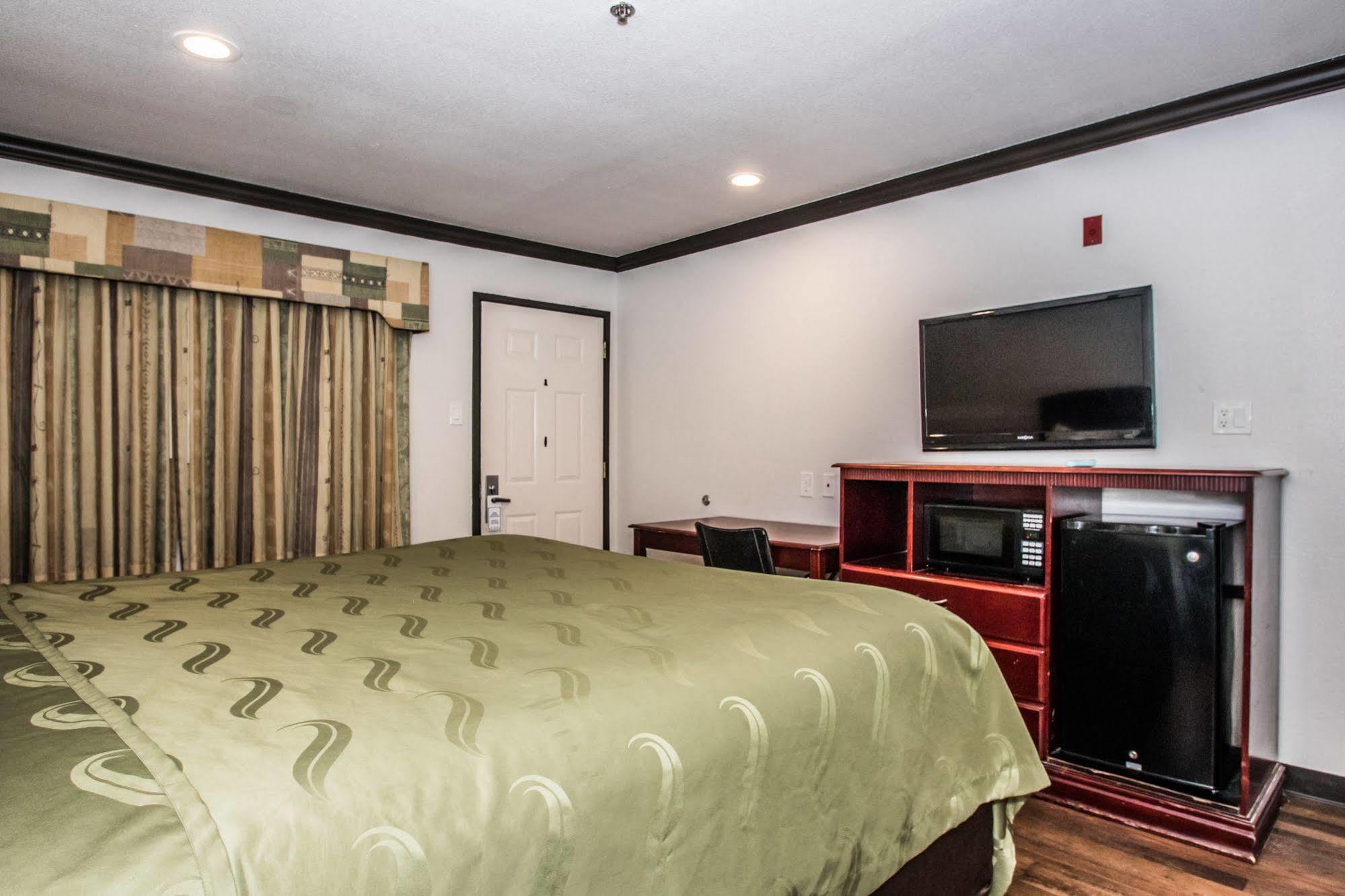 Americas Best Value Inn Форт Уорт Екстериор снимка