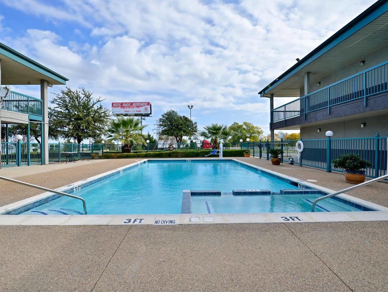 Americas Best Value Inn Форт Уорт Екстериор снимка